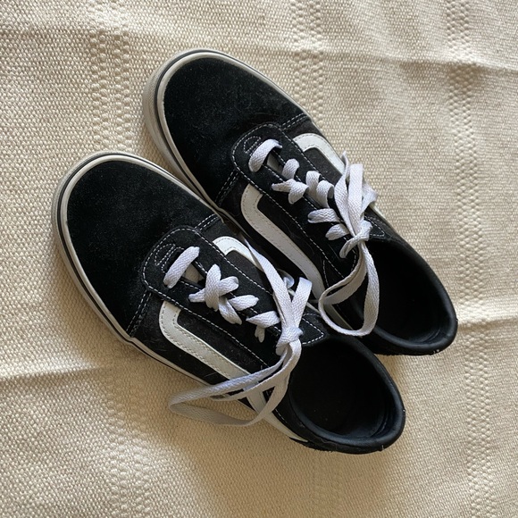 Vans Shoes - Old Skool Black Vans 7.5W